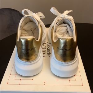 Only worn once!!! Brand new!